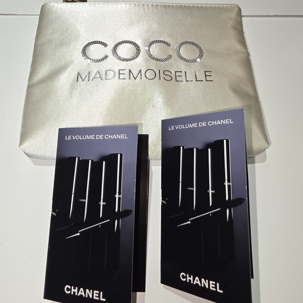 Chanel Coco Mademoiselle Cream Pouch with Mascara Set GWP